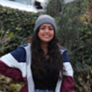 Meet your Posher, Carolina